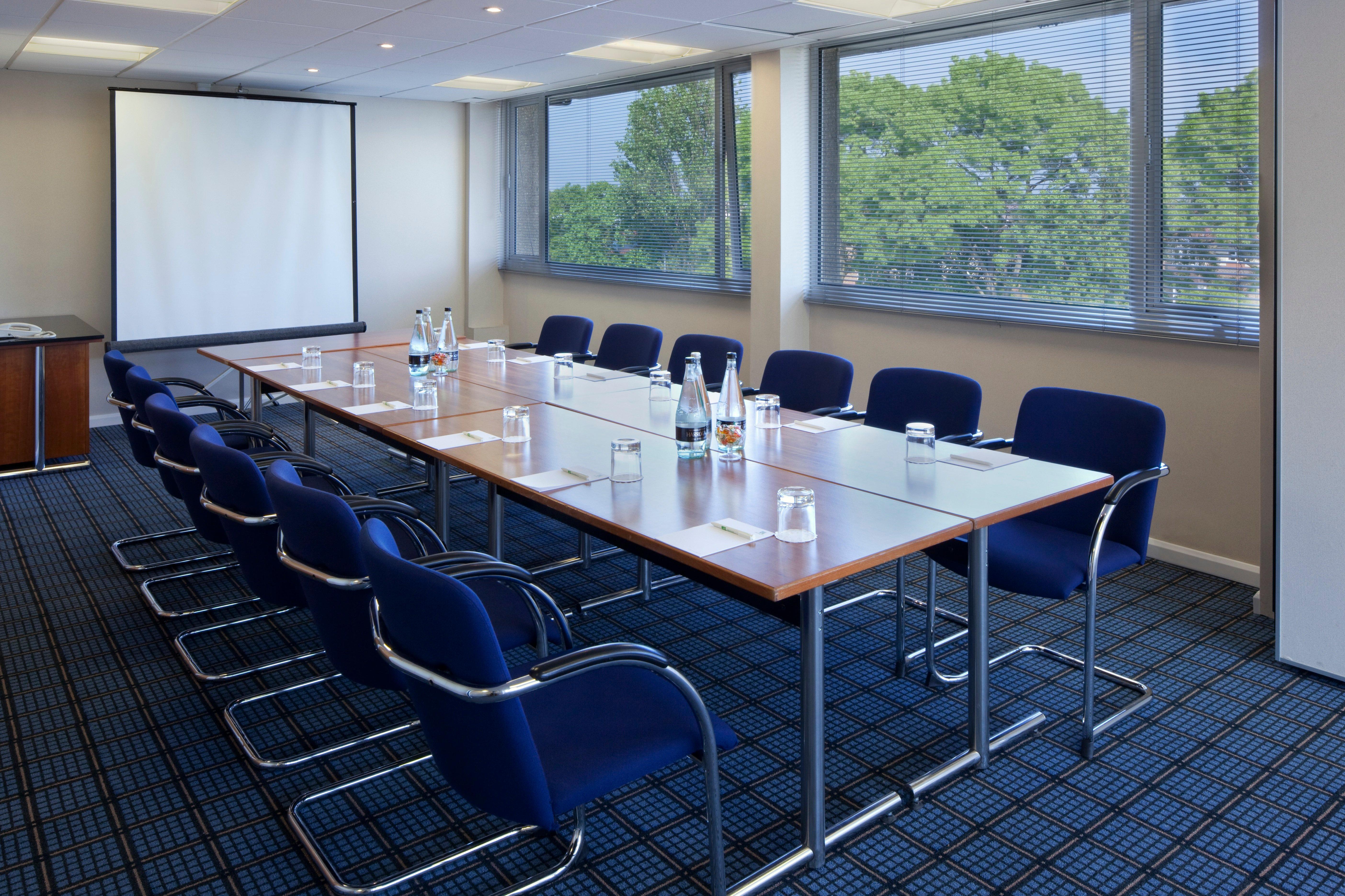 Holiday Inn Maidenhead Windsor, An Ihg Hotel Extérieur photo